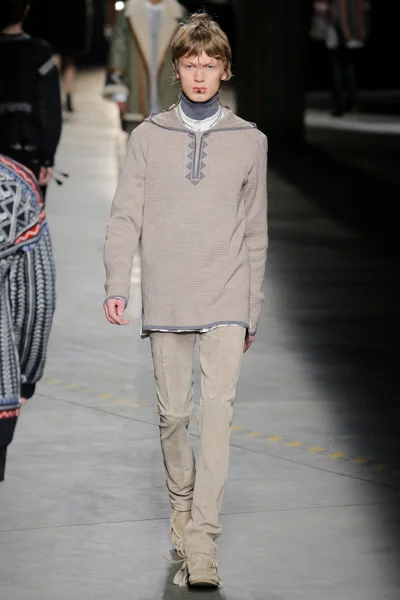 Look 35